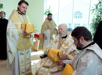 10 марта, в субботу первой седмицы Великого поста, Митрополит Киевский и всея Украины Владимир совершил Божественную литургию в больнице, где он в настоящее время проходит реабилитацию.